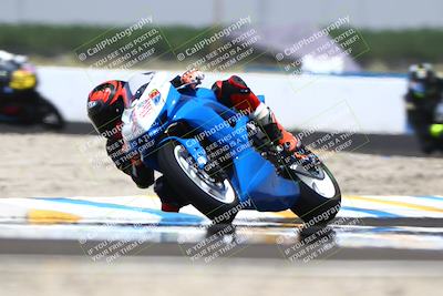 media/Jun-07-2025-TrackDaz (Sat) [[4413525952]]/A Group/1pm (Turn 1)/